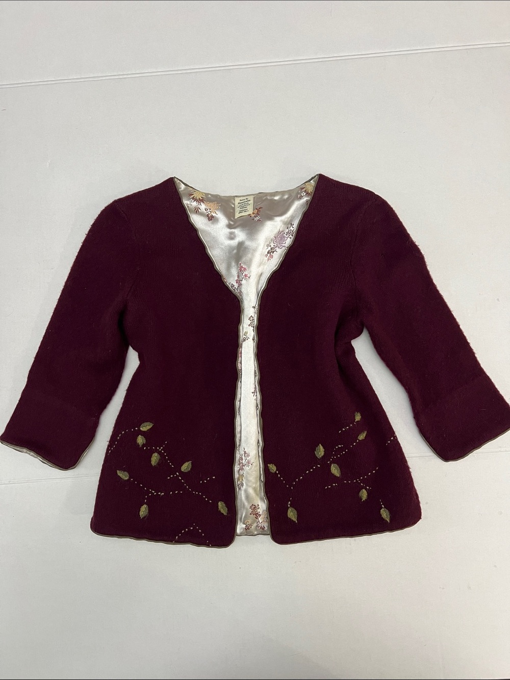 ABERCROMBIE & FITCH VINTAGE EMBROIDERED WOOL AND SATIN CARDIGAN SWEATER SMALL